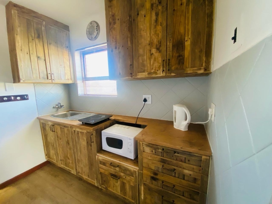 To Let 1 Bedroom Property for Rent in Northcliff Western Cape